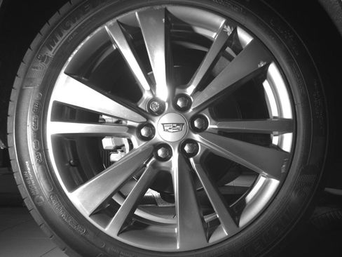 Used 2021 Cadillac XT5 Premium Luxury image 16