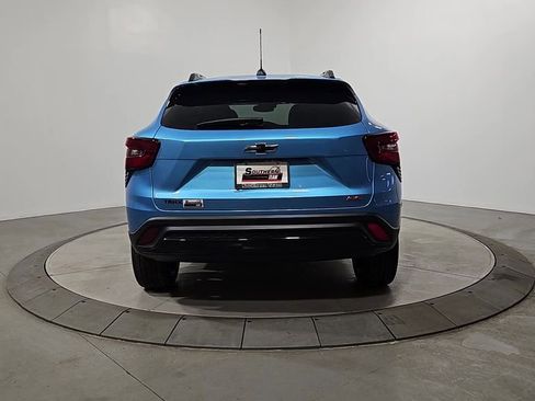 Used 2025 Chevrolet Trax RS w/ Driver Confidence Package image 4