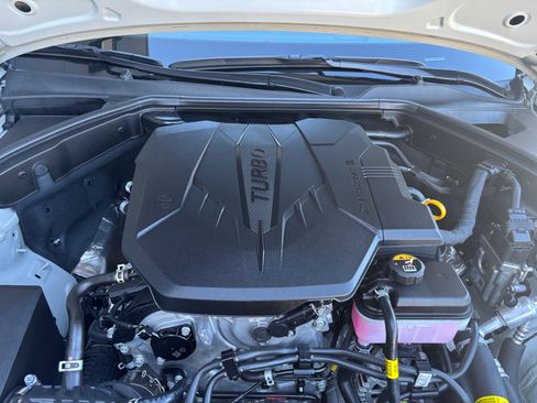 Used 2025 Genesis G70 2.5T w/ Sport Prestige Package image 17