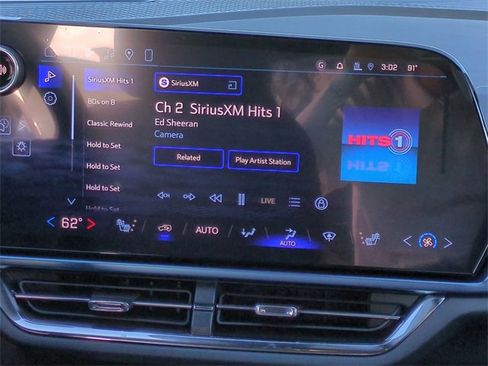 New 2026 Chevrolet Equinox EV LT image 18