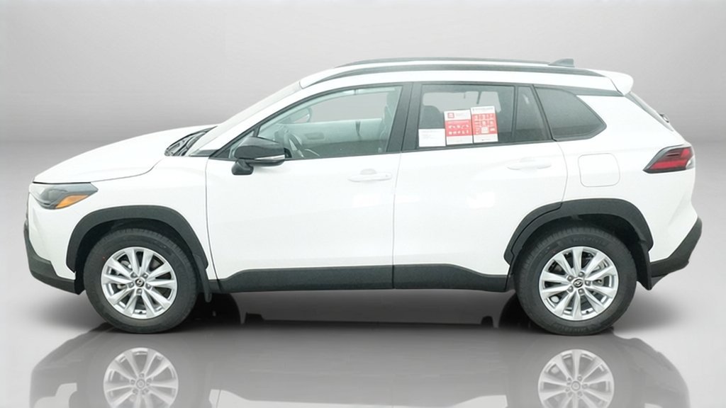 New 2026 Toyota Corolla Cross LE FWD image 2