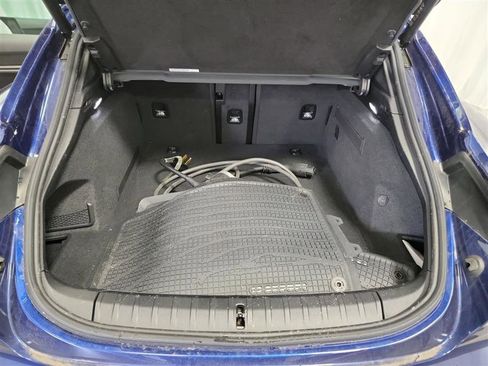 Used 2022 Porsche Taycan 4 Cross Turismo w/ Premium Package image 11