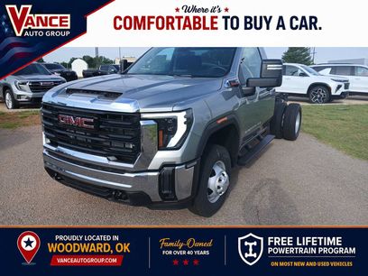 New 2026 GMC Sierra 3500 Pro w/ Convenience Package
