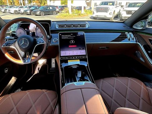 New 2026 Mercedes-Benz Maybach S 680 4MATIC image 5