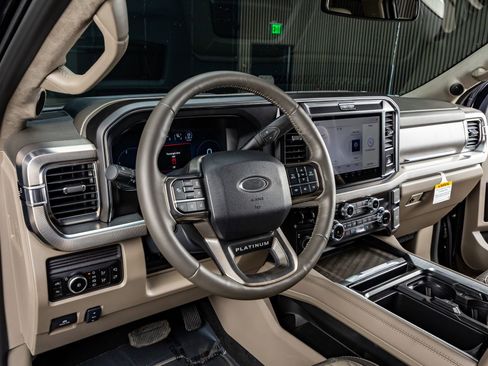 Used 2026 Ford F450 Platinum w/ Platinum Plus Package image 17