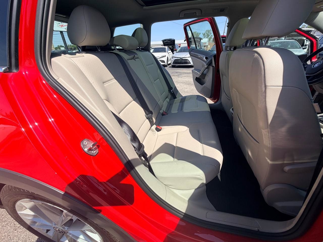 Used 2019 Volkswagen Golf Alltrack SE AWD/4WD image 19