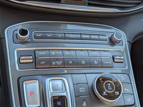 Used 2023 Hyundai Santa Fe Limited image 29