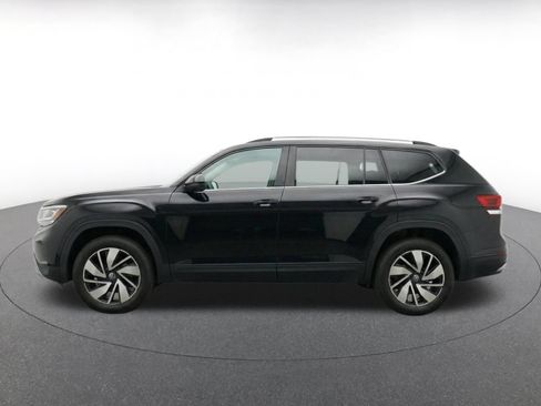 Used 2026 Volkswagen Atlas SE FWD image 4