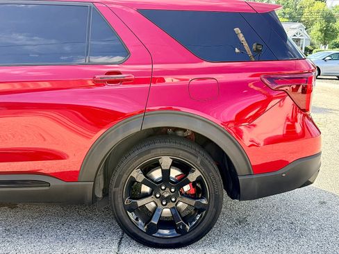 Used 2020 Ford Explorer ST w/ ST Street Pack AWD/4WD image 13