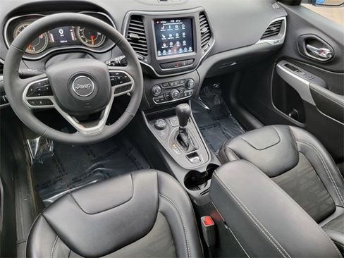 Certified 2022 Jeep Cherokee Latitude w/ Sun & Sound Group image 38