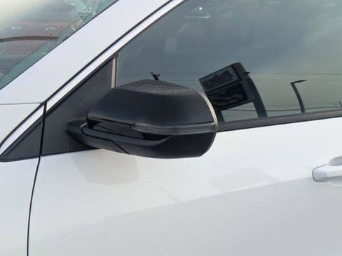 New 2026 Chevrolet Traverse LT w/ LPO, Floor Liner Package FWD image 13