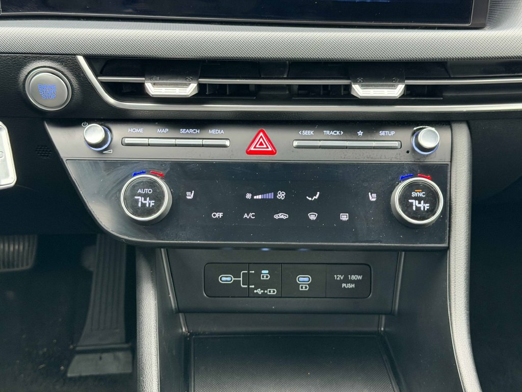 Used 2025 Hyundai Sonata SEL FWD image 33
