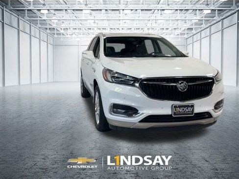 Used 2021 Buick Enclave Premium w/ Sun and Sites Package image 4