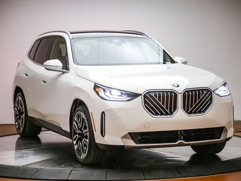 Used 2026 BMW X3 xDrive30i w/ Convenience Package AWD/4WD image 6