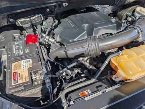 Used 2017 Ford F150 Lariat image 18