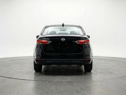 Used 2025 Nissan Versa SV image 7