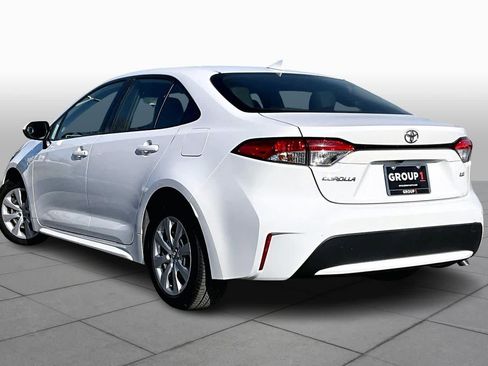 Used 2020 Toyota Corolla LE image 12