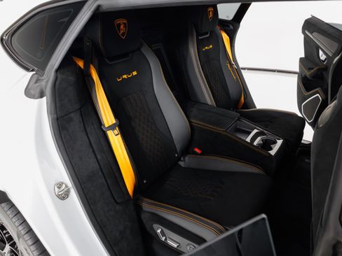 Used 2024 Lamborghini Urus Performante AWD/4WD image 49