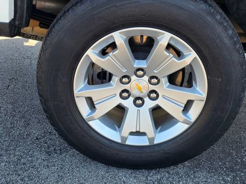 Used 2022 Chevrolet Colorado LT w/ Fleet Safety Package RWD image 14