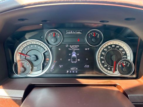 Used 2016 RAM 1500 Laramie w/ Convenience Group AWD/4WD image 17