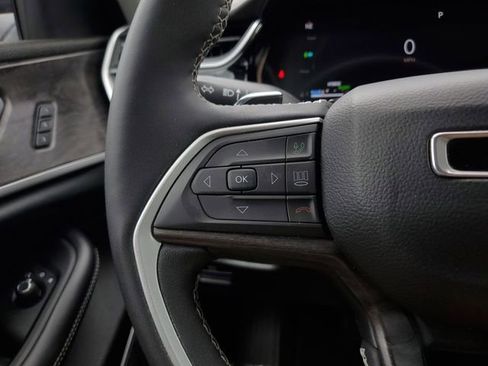 Certified 2022 Jeep Grand Cherokee Limited 4xe AWD/4WD image 27