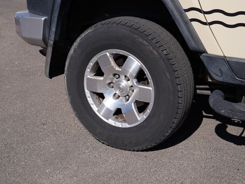 Used 2008 Toyota FJ Cruiser 4WD image 16