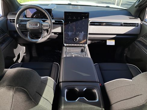 New 2026 GMC Sierra EV Elevation image 15