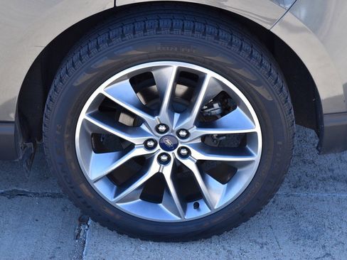 Used 2015 Ford Edge Titanium w/ Technology Package image 10