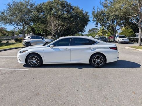 Used 2023 Lexus ES 350 w/ Premium Package image 7