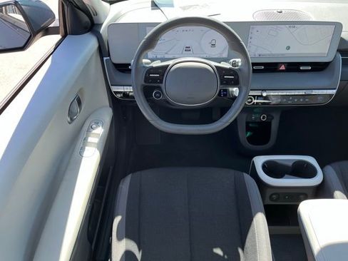 Used 2024 Hyundai Ioniq 5 SEL image 13