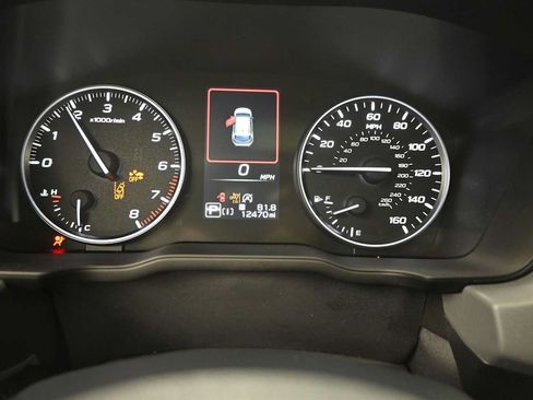 Used 2024 Subaru Crosstrek 2.0i Premium AWD/4WD image 11