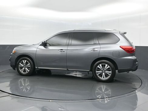 Used 2020 Nissan Pathfinder SV image 13
