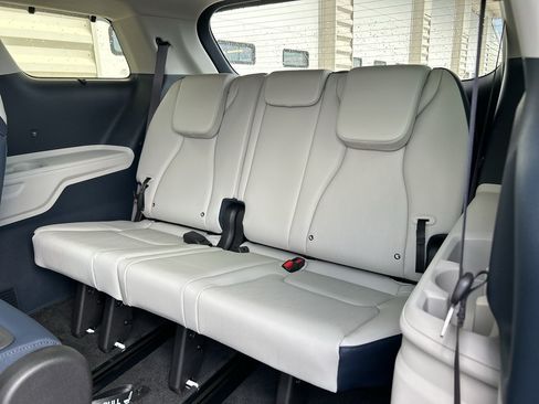 New 2026 Kia Carnival SX FWD image 12