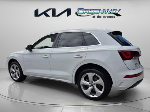 Used 2021 Audi Q5 2.0T Premium Plus w/ Premium Plus Package AWD/4WD image 5