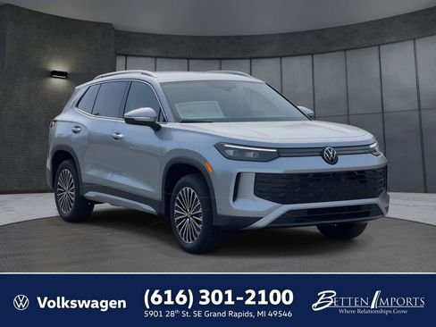 New 2026 Volkswagen Tiguan S AWD/4WD image 1