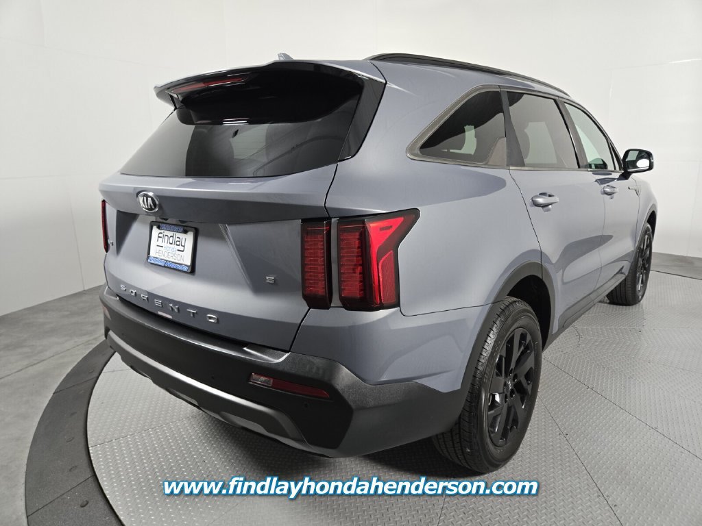 Used 2021 Kia Sorento S AWD/4WD image 6
