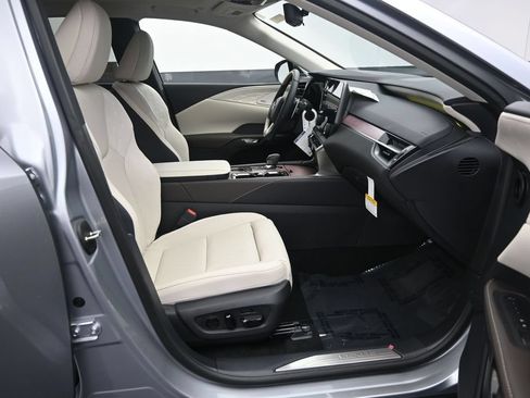 New 2026 Lexus RX 450h AWD w/ Convenience Package image 12