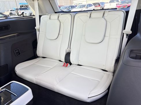 Used 2023 Lincoln Aviator Black Label w/ Jet Package image 19