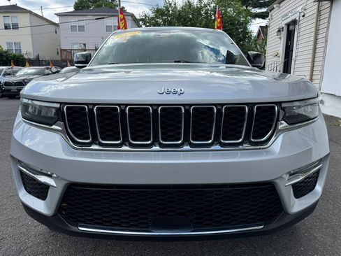 Used 2024 Jeep Grand Cherokee Limited 4xe AWD/4WD image 5