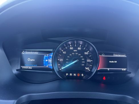 Used 2017 Ford Explorer XLT w/ Equipment Group 202A image 23