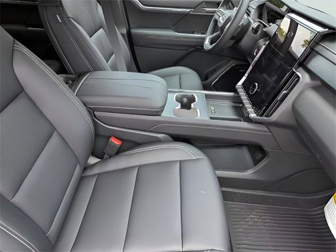 New 2026 GMC Acadia Elevation w/ Black Edition image 31