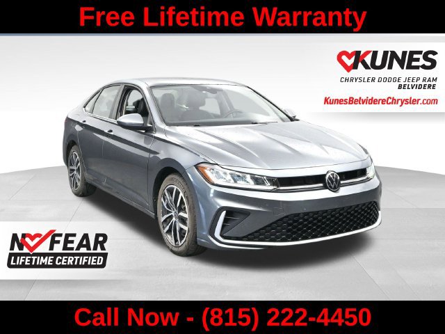 Used 2025 Volkswagen Jetta SE FWD image 1
