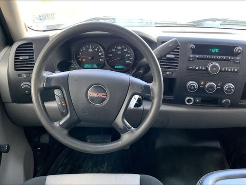 Used 2007 GMC Sierra 1500 W/T w/ Work Truck Preferred Package image 6