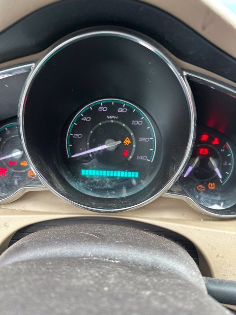 Used 2011 Chevrolet Malibu LS FWD image 4