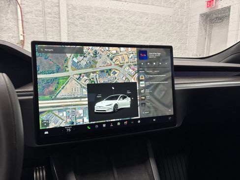 Used 2021 Tesla Model S Plaid image 23