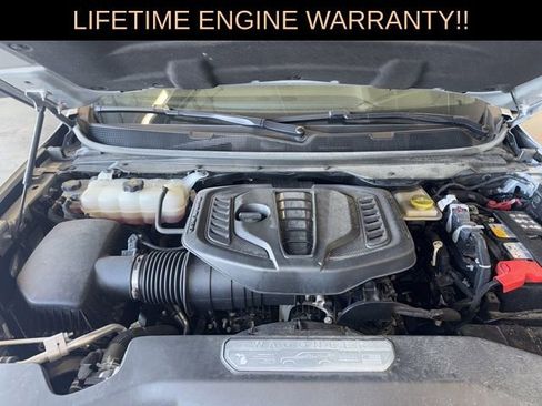 Certified 2024 Jeep Wagoneer L Series II w/ Flexible Seating Group AWD/4WD image 40