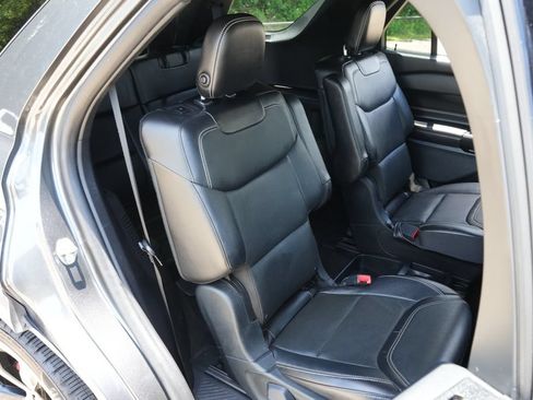 Used 2020 Ford Explorer ST w/ ST Street Pack AWD/4WD image 22