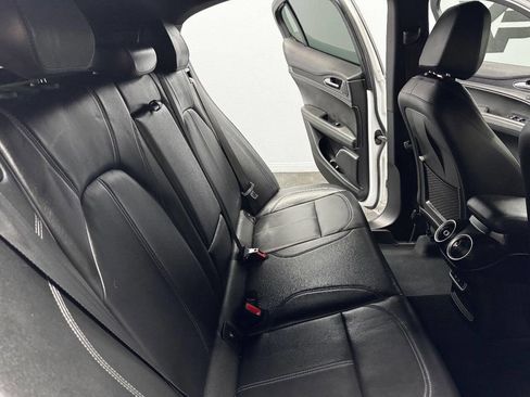 Used 2023 Alfa Romeo Stelvio Sprint RWD image 48