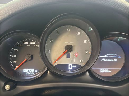 Used 2017 Porsche Macan S image 18