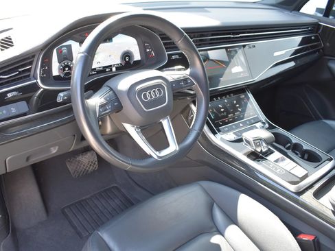 Used 2020 Audi Q7 3.0T Premium Plus w/ Premium Plus Package AWD/4WD image 3